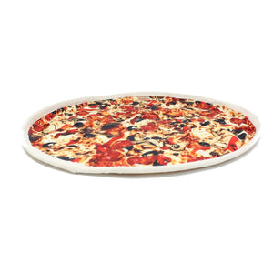 Pizza with tomatoes and mushrooms